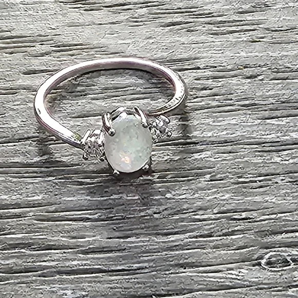 OPAL Silver Fashion Ring - Multiple Sizes - Picture 3 of 4